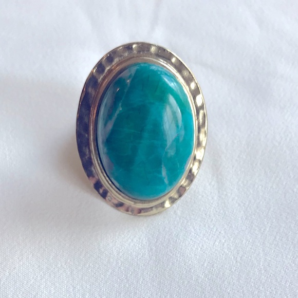 Green Turquoise Stretch Ring - Picture 2 of 12